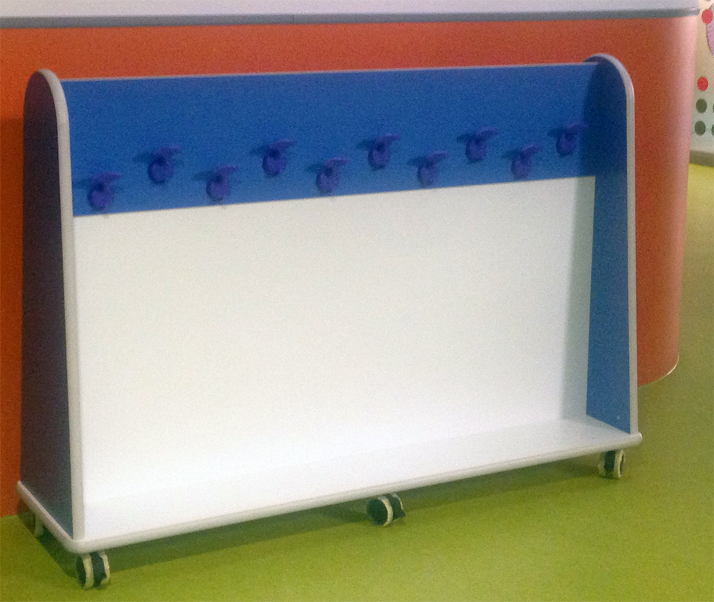 Perchero móvil doble Perchero móvil doble