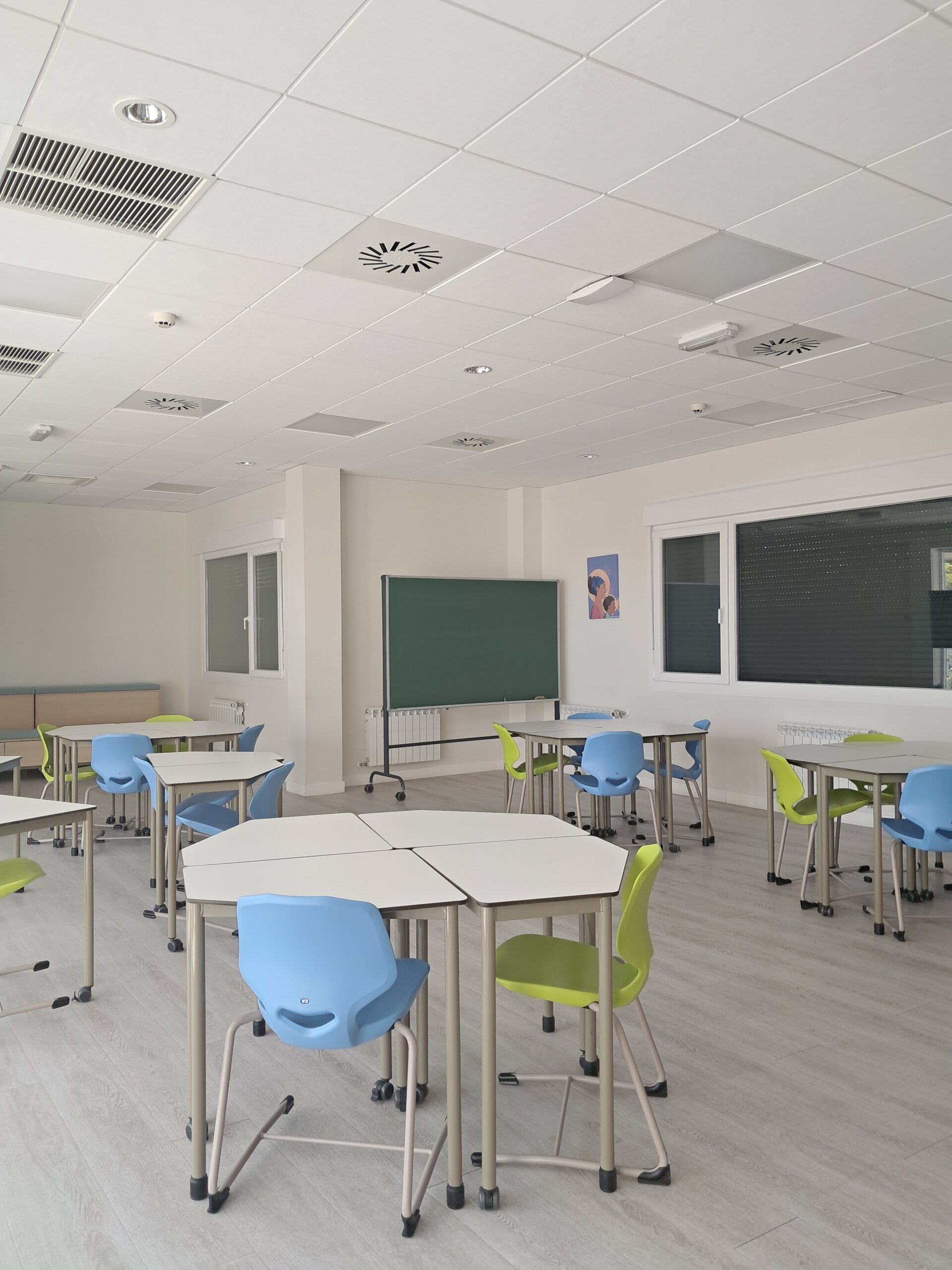 instalaciones edime muebles para colegios
