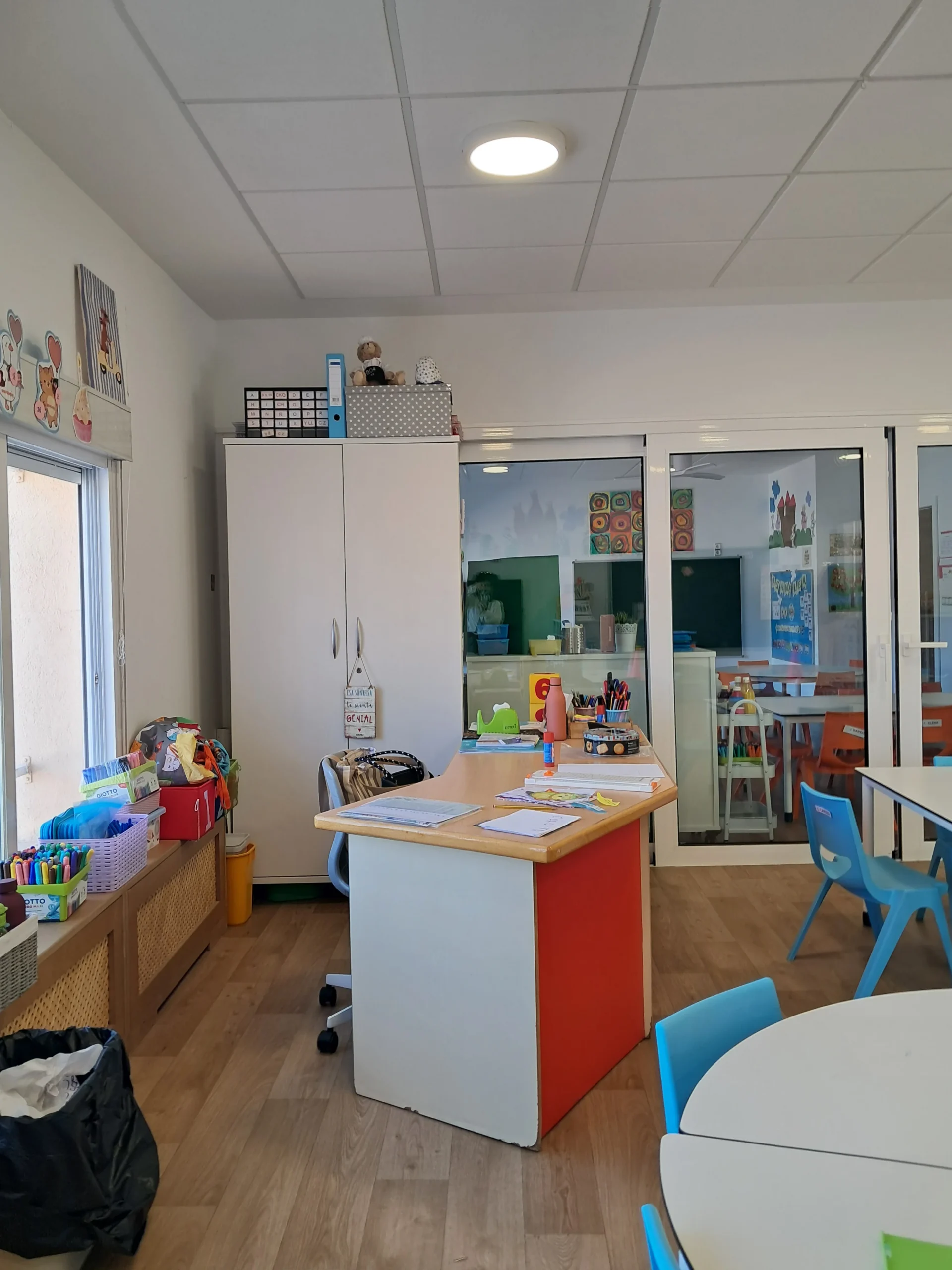 instalaciones edime muebles para colegios