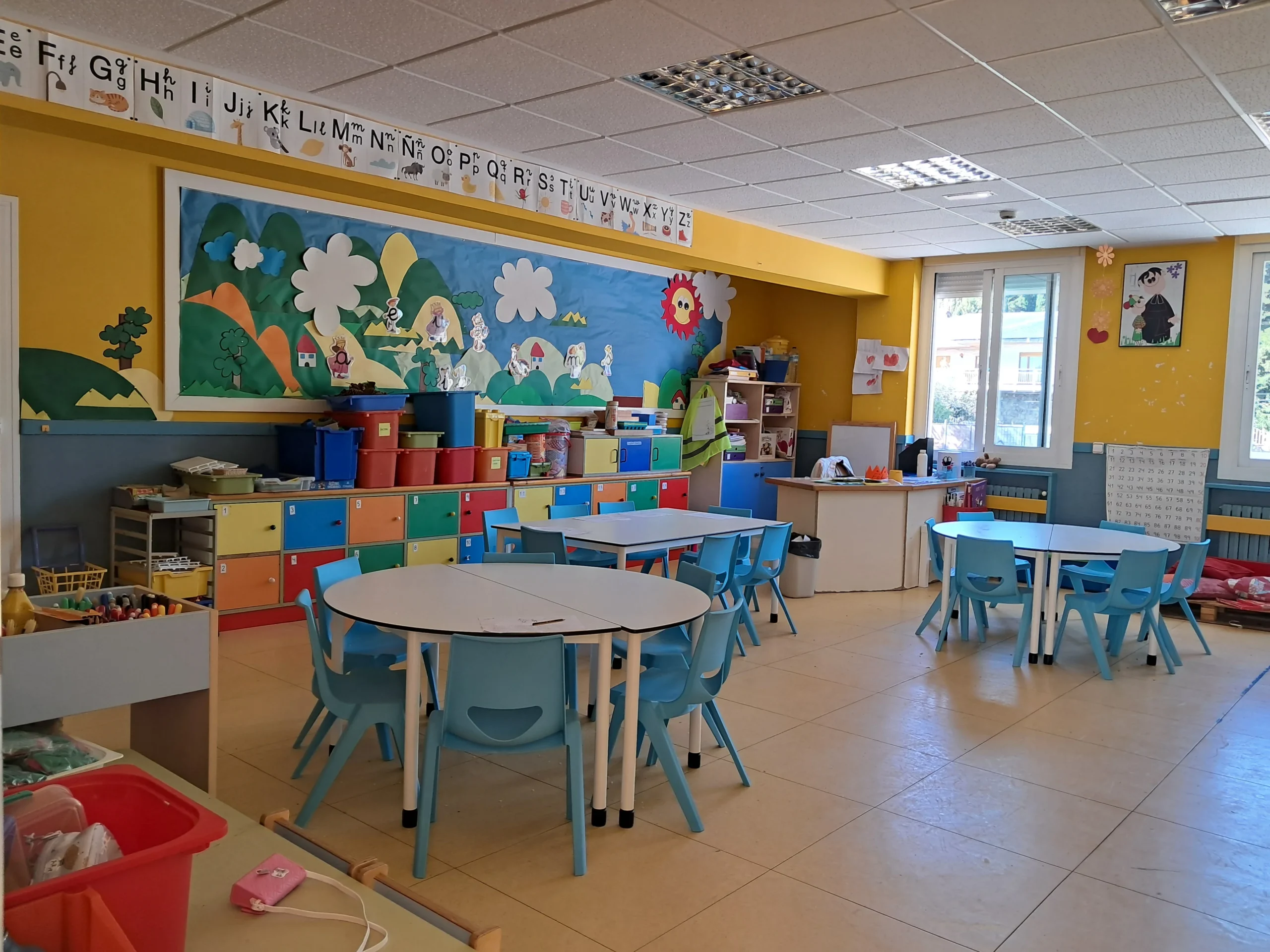 mesas para aula de universidad, sillas y mesas ergonómicas